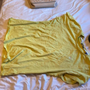 t-shirt - gul gant t-shirt 