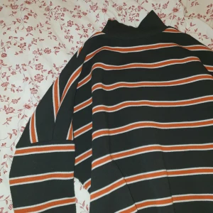  - Randig sweater från Primark! Ganska oversize 💌