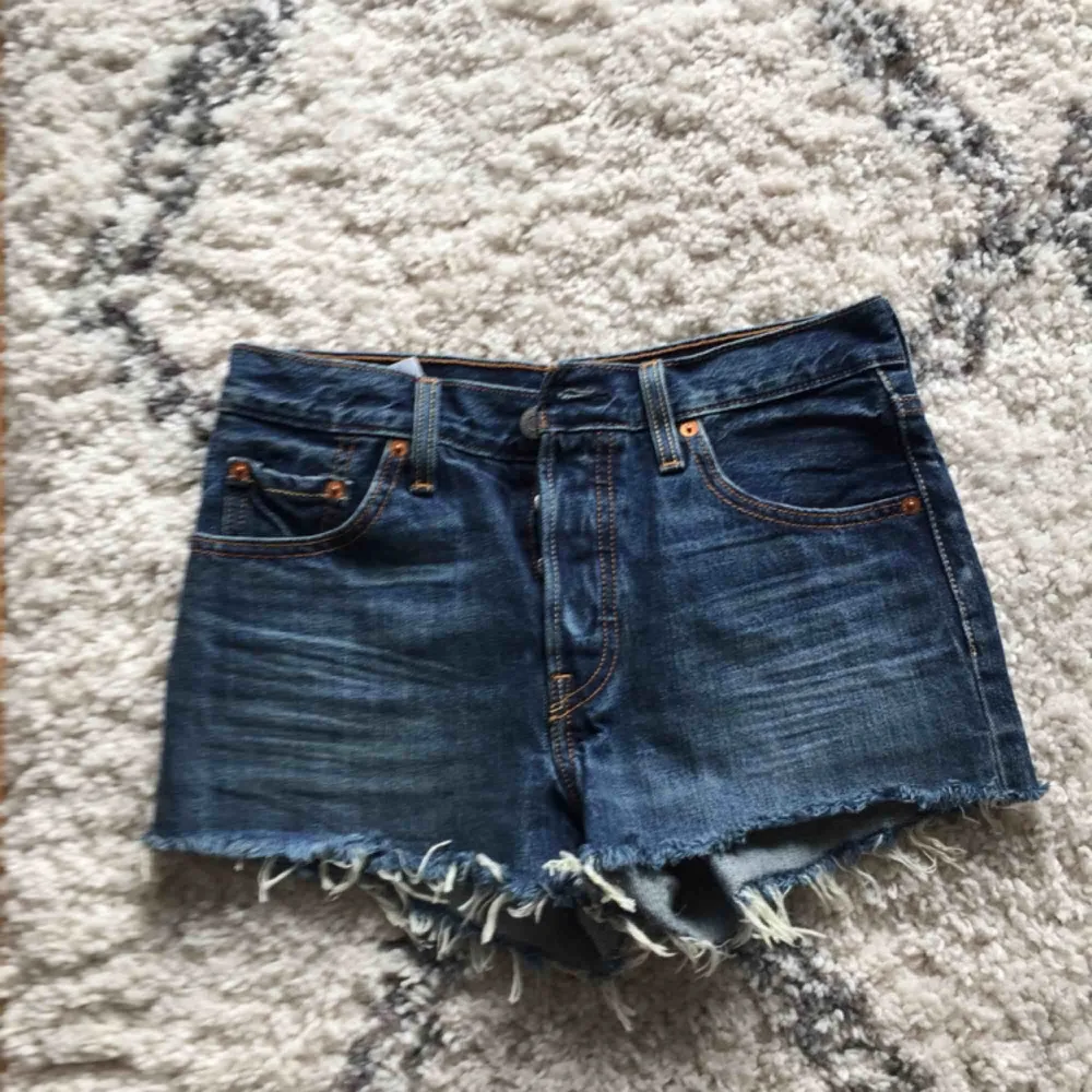 Levis jeans shorts 501. Shorts.