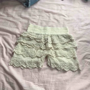  - Somriga shorts som aldrig kommit till användning, vet ej var jag köpt dom