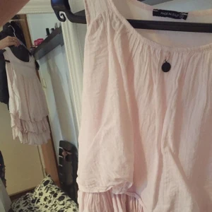  - Fler bilder kan ordnas vid intresse! 
Linne