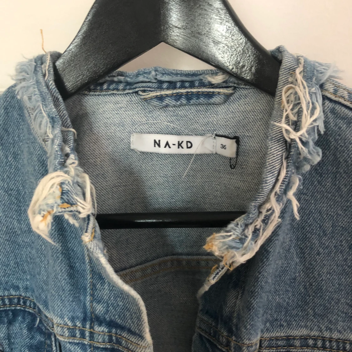 Croppad jeansjacka NA-KD 36 - 90