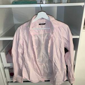 Rosa skjorta från Gina💕 storlek 34