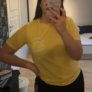 Tshirt - Ascool tröja från Cubus som tyvärr aldrig används, endast testad. Köparen står för frakten OBS finns billigare frakt men paketet är isåfall inte spårbart!