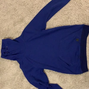 Tjocktröja - super skön och varm tröja. I storlek 158-164