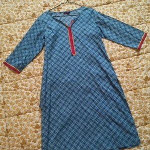 Hippieklänning  - Finaste klänningen ❣️  Nyskick. Passar mig i S men säkert även större. Tunn o skön. L 97cm.  Äh-äh 50cm.  400kr inklusive spårbar frakt