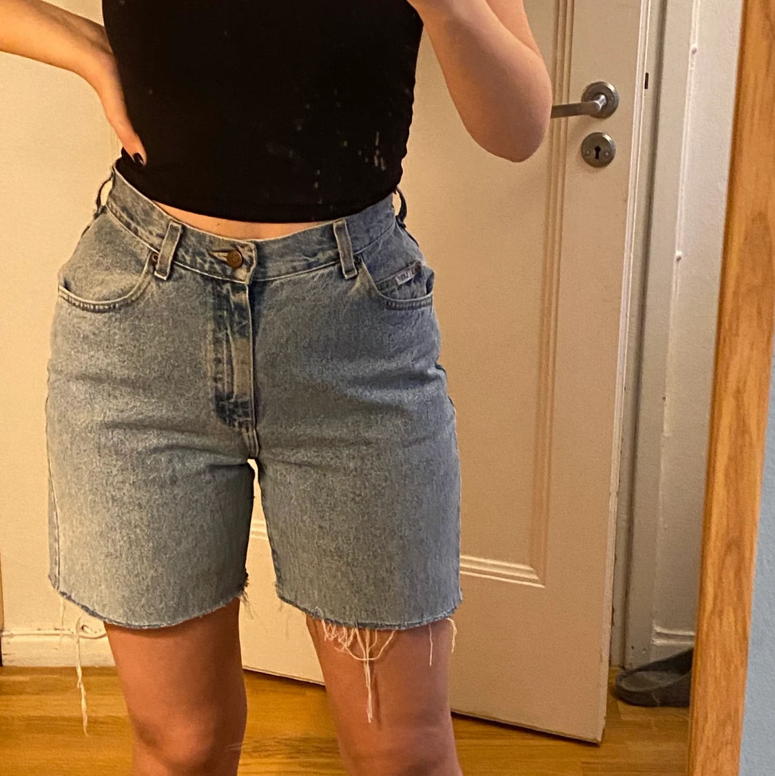 Avklippta jeans shorts - 90