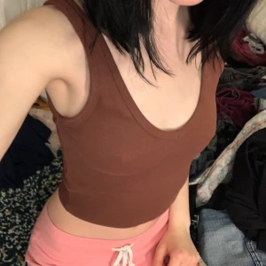 Tröjor - Tröjor. Linnet från zara aldrig använt stl m 50kr inkl frakt. Dom andra från monki, storlek xs, betala bara för frakten🌸🌸🌸