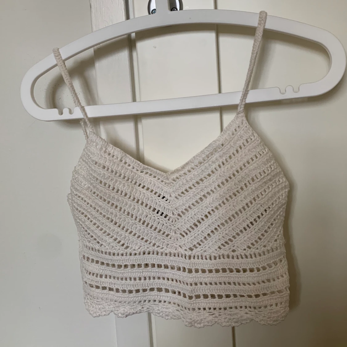 Stickad croppad topp - 90