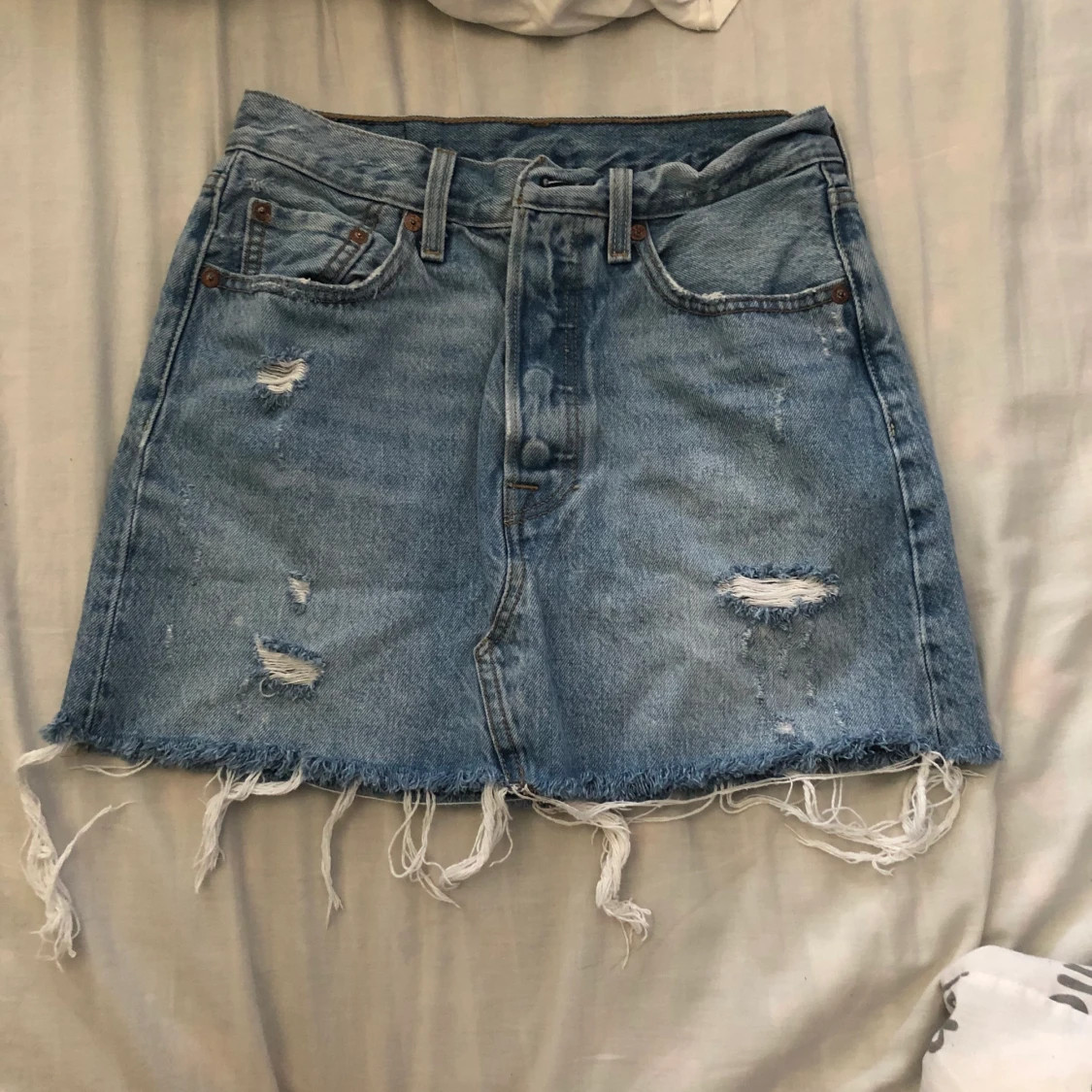 Distressed Levis Kjol