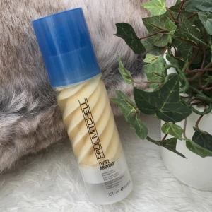 Paul mitchell curl creame - Paul mitchell twirl around define curls. Passade inte mitt hår tyvärr. Frakt på 42kr tillkommer. 