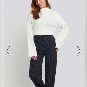 Nakd kostymbyxor strl 34 - Helt oanvända kostymbyxor med prislapp på. Säljer pga för små för mig. Ny pris 499kr köparen står för frakt