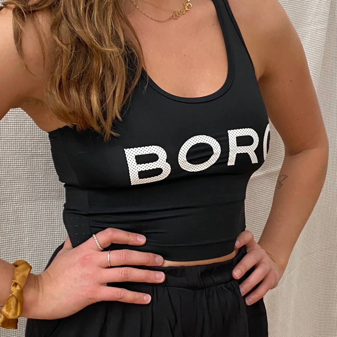 Kort svart top/sporttop