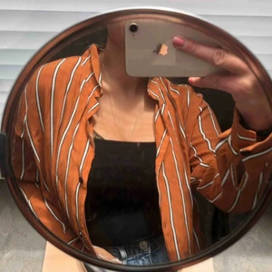  - Säljer min älskade skjorta från bershka, den är i perfekt skick 