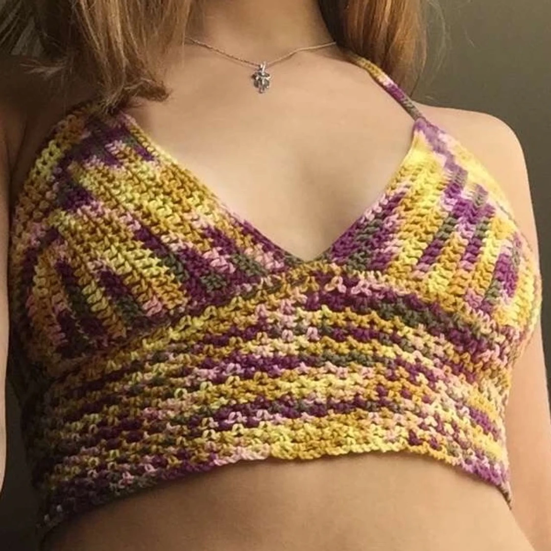 Färgglad virkad topp