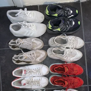 Skor!  - Massa olika skor, olika använda och i storlekarna 37-40, hör av dig med frågor! 