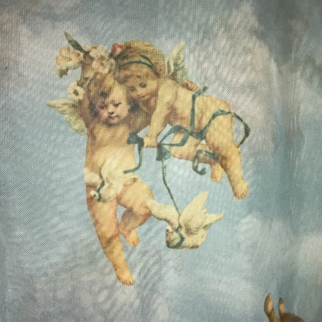 Mesh tröja med änglar - 91