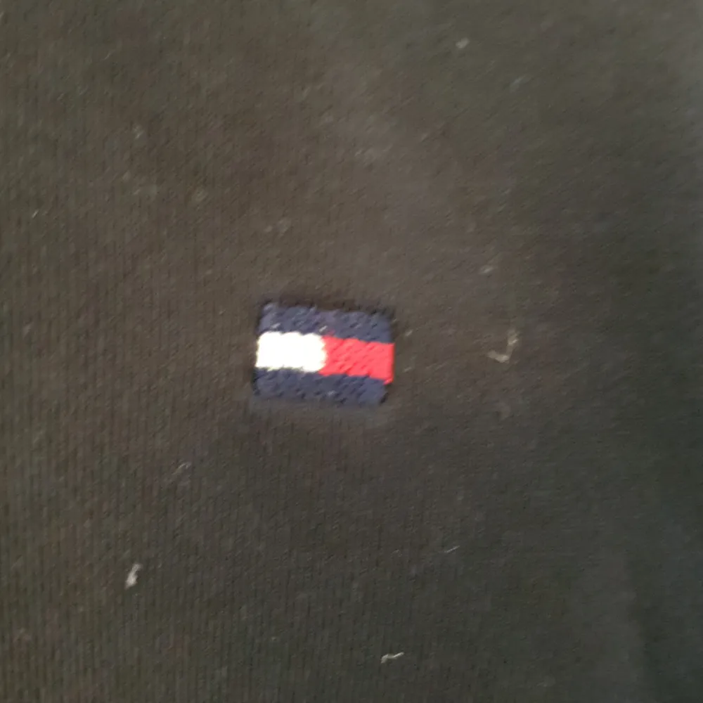 Tommy helfigur tröja orginal pris 589 kr Mitt pris 270 kr + frakt . Blusar.