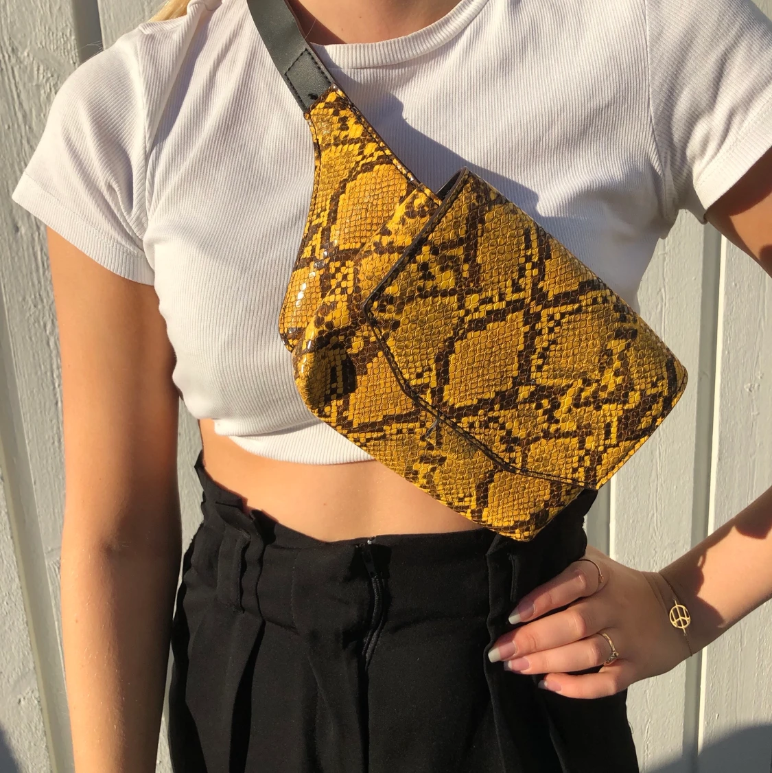 Gul ormskinn Fanny bag  - 90