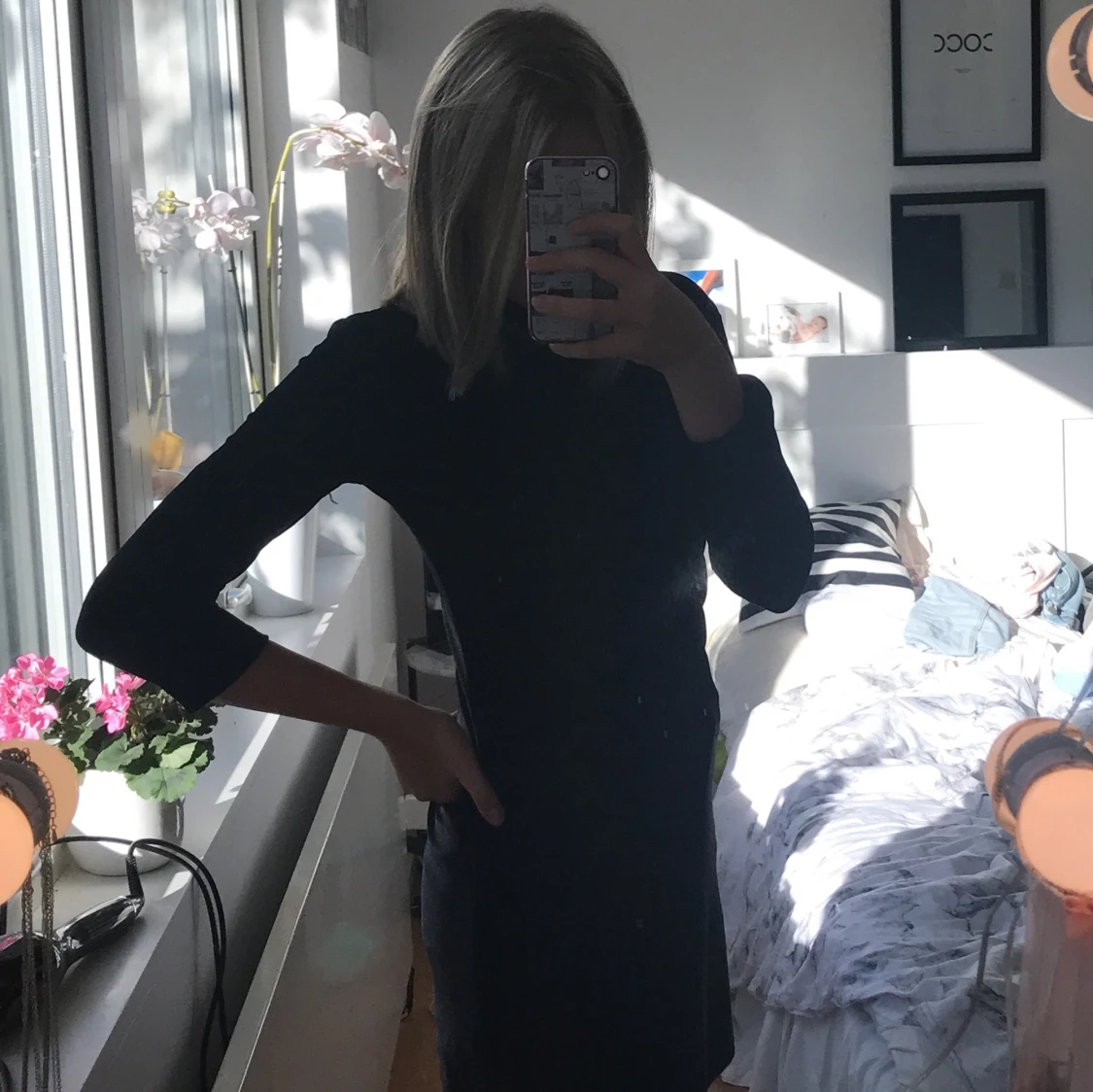 Svart glittrig klänning - 90