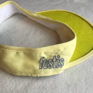 Keps  - Tvärfet keps från Festis. Fri frakt, möts ej upp! 🌸