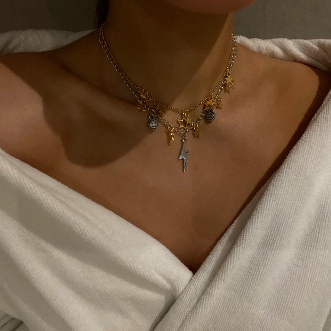 Halsband, smycken  - 91