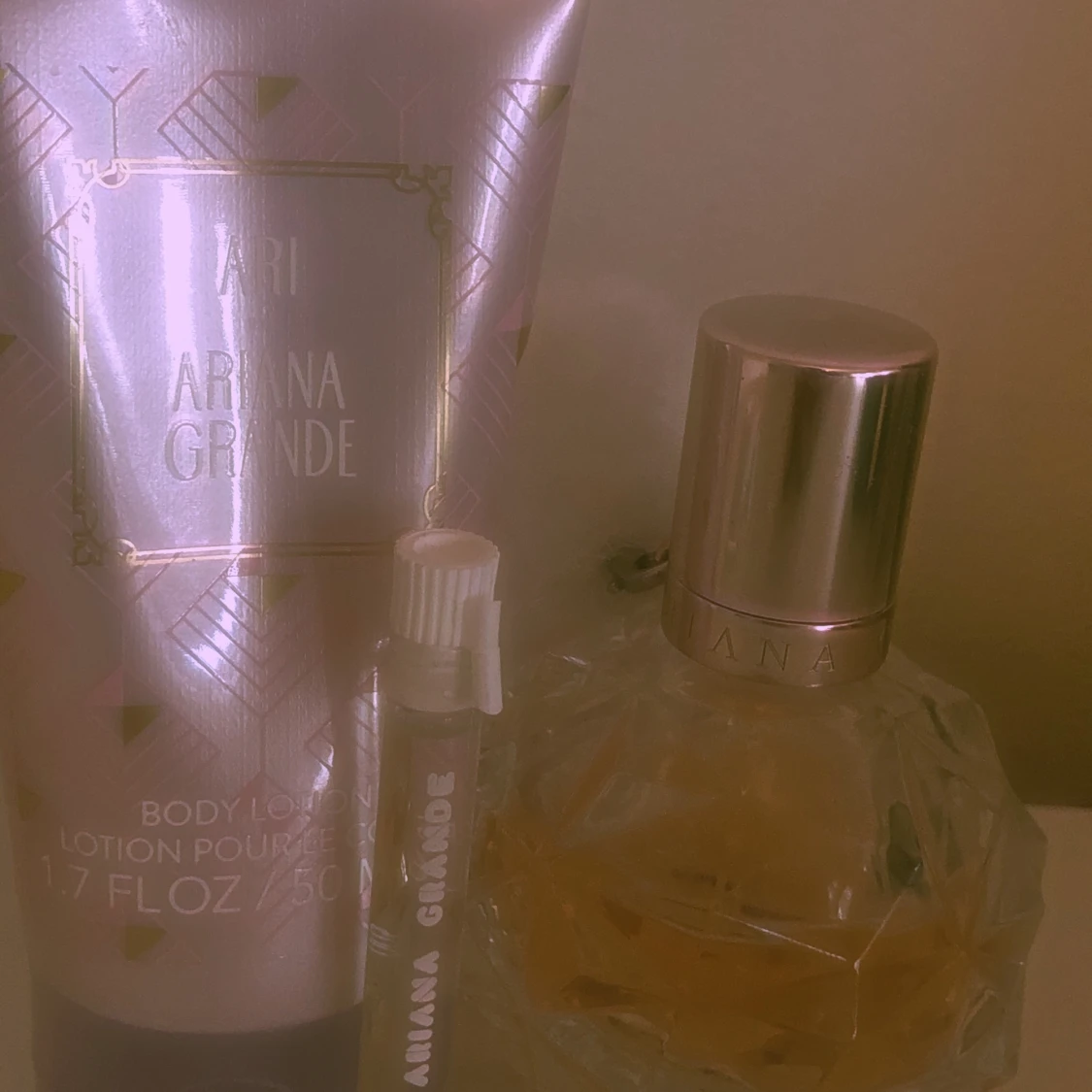 Ariana Grande parfymsetđ