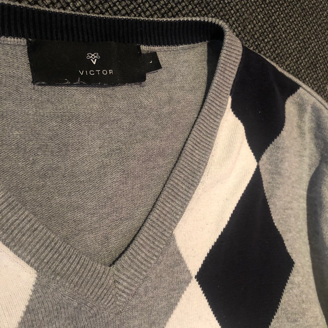 V-ringad tröja - 91