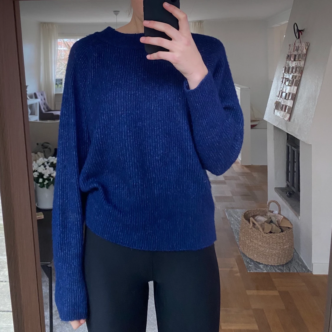 Stickad blå tröja ellos storlek 38/40 - 90