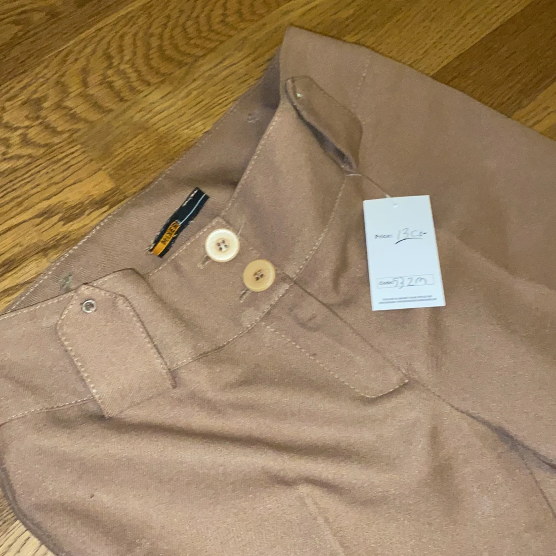 brun kostymbyxa - 90