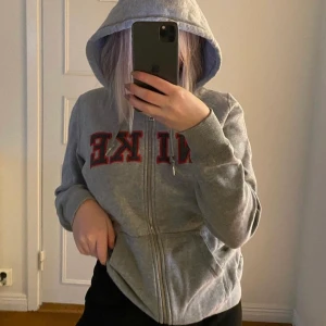 Vintage hoodie - Vintage hoodie st L från nike, först t kvarn