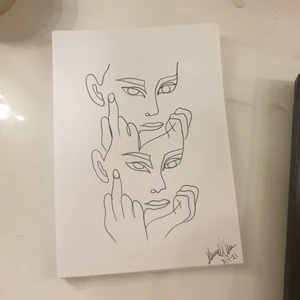 Poster - Poster, A5. Ritad av mig. Priset är exkl. frakt, men eftersom det går att posta som brev är det endast en kostnad av ett frimärke som tillkommer. Har swish och kan posta🌻🌼 (Använder plick Safepay för säker affär)