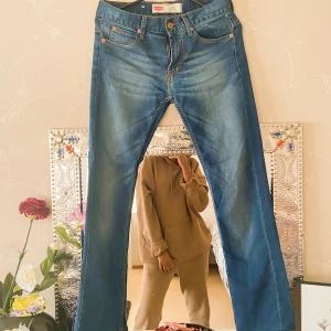 Levi's 511 slim - i gained weight and they don't fit anymore PR: 273kr