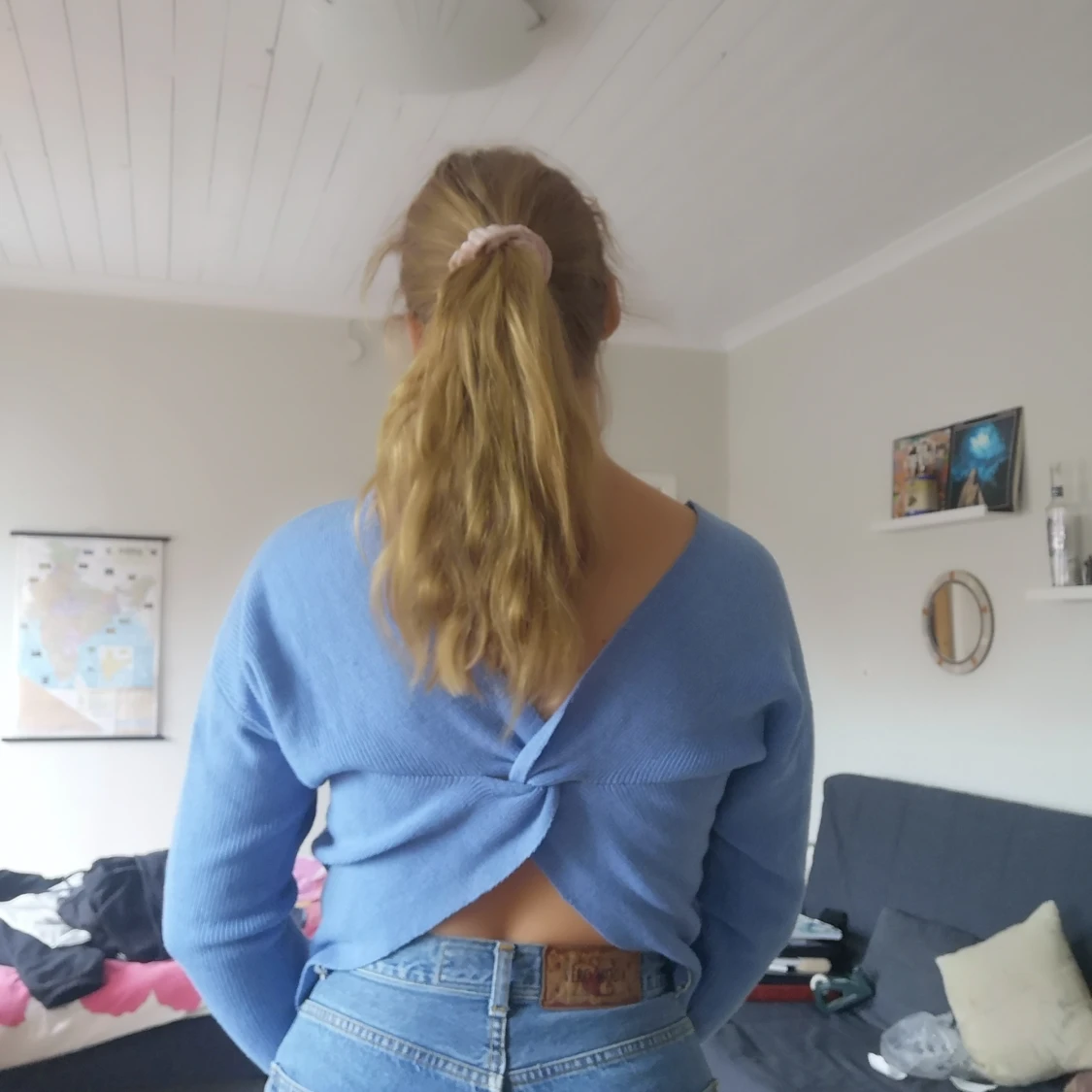 Stickad ljusblå  tröja - 90