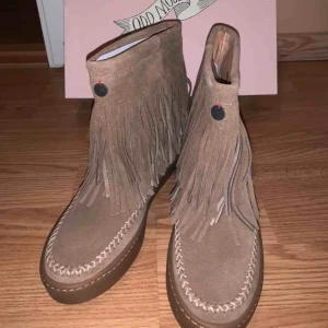  - Helt nya ODD MOLLY strl,37. Ej använda ! 