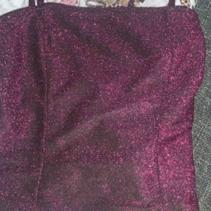  - Skit snygg mag tröja 