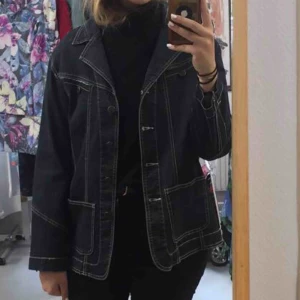  - Kavajliknande jeans jacka köpt second hans