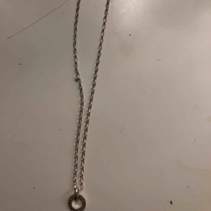 - Halsband från Thomas Sabo. Aldrig använt  Pris kan diskuteras 