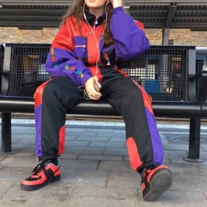 Overall - Står att det är en XL men passar perfekt på medium, jag är 177 cm men längden passar från 175-178cm