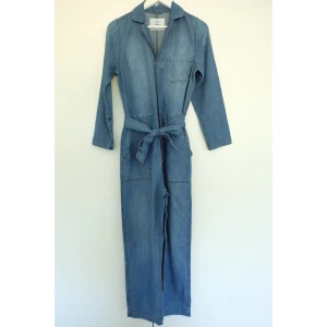 H&M Långa jumpsuits 165 cm - Använd bara 1 gång pga det är för lång för mig 😂. Passar till de som är ungefär 165 cm. Frakten består köparen själv. 💖  Kan mötas i upp i Helsingborg. 😊