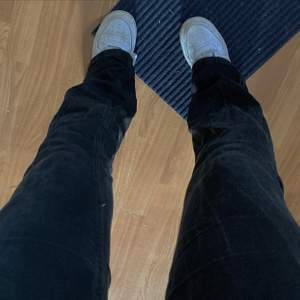 Lågmidjade bootcut jeans. Bra kvalitet. 160 +frakt