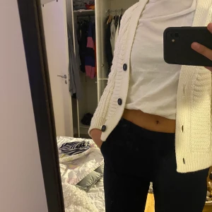 Kofta  - Så mysig kofta!! Köpt på Zalando 