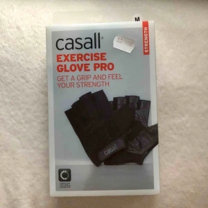  - Helt oanvända gymhandskar från casall. Nypris 249 kr. Köparen står för eventuell frakt 🥰