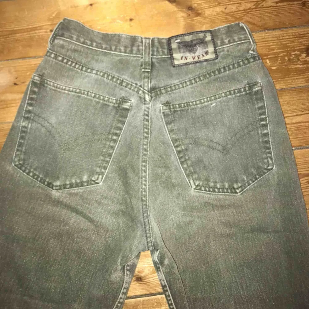Mörkgröna svin snygg jeans från 80-talet, dom är tyvärr för korta för mig så har inte används på ett tag (jag är ca 170cm) . Jeans & Byxor.
