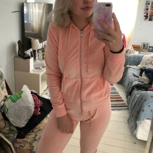  - Helt nytt jätte mysigt mjukisset. Använt fåtal gånger. Har väldigt bra passform