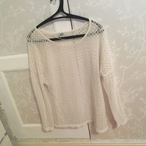  - En simpel tröja från vero moda!