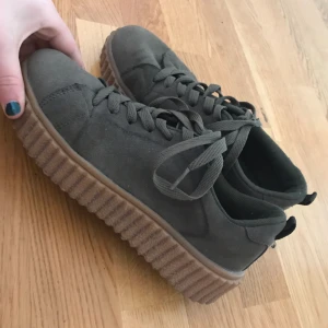  - Skor i fint skick. 