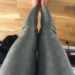  - Kostymbyxor, oanvända 