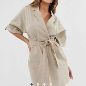  - Super fin klänning från asos knappt använd 