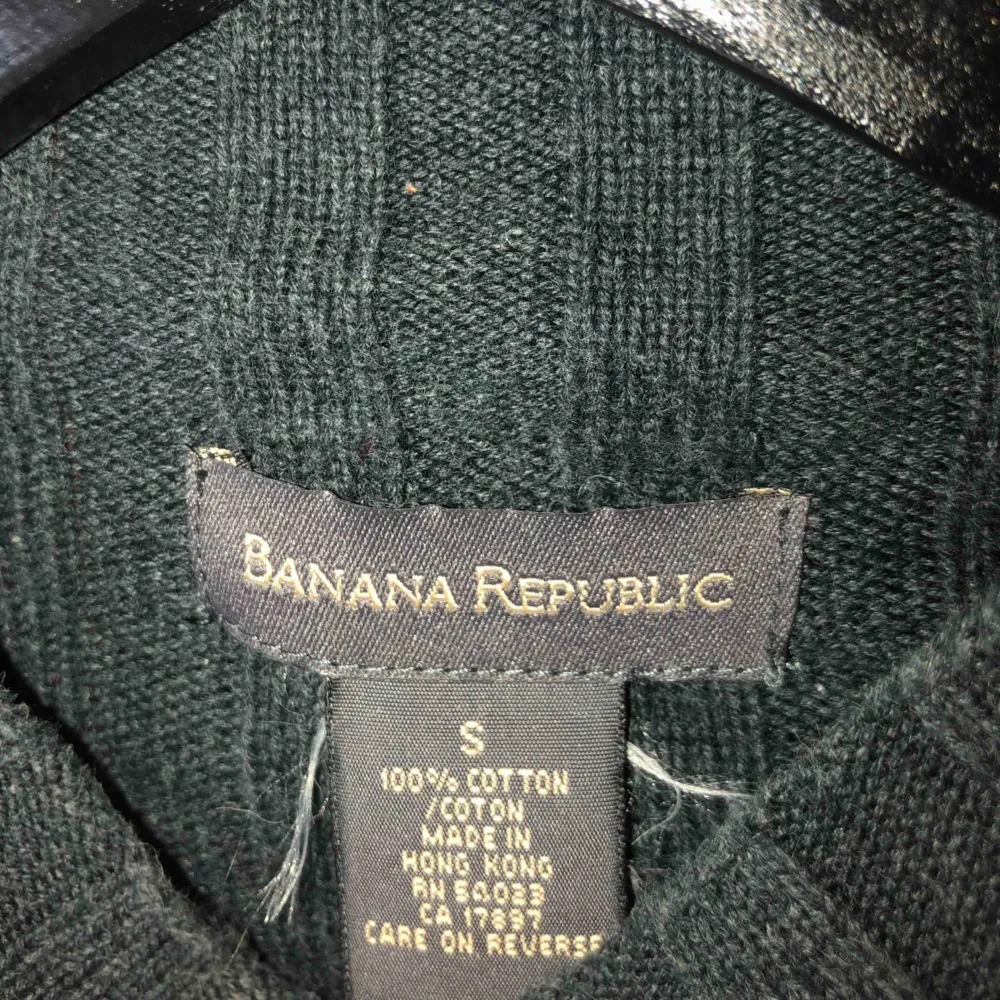 Banana republic  Used once in good condition Color: grey Size: small. Toppar.